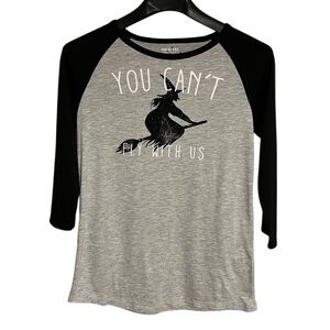 Joe Boxer Black & Gray Raglan Witch Graphic Tee Medium